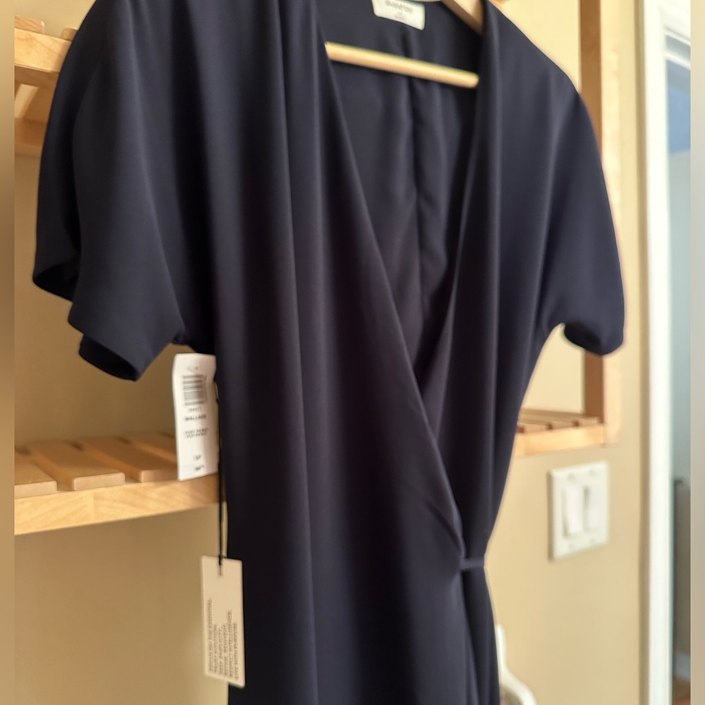 NWT Aritzia Babaton Wallace wrap dress